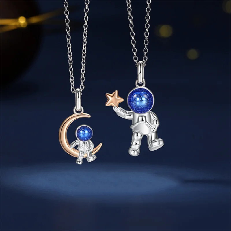 

Personalized Spaceman Chains Necklaces Astronaut Silver Color Alloy Pendant Necklaces For Women Couple Trendy Jewelry Gift