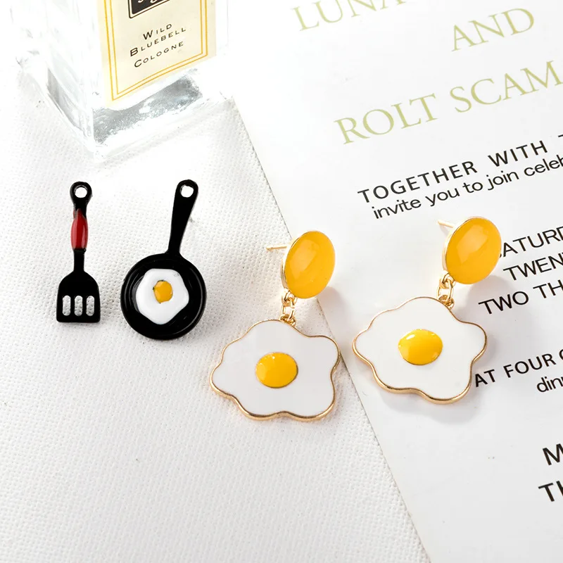 Серьги гвоздики Shamir в виде лопатки жареного яйца Южная Корея геометрические