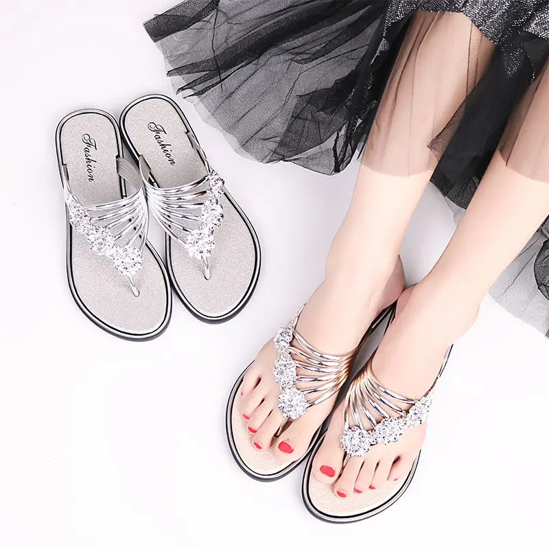

2021 New Fashion Women Outdoor Slippers All-match Flip Flops Rhinestone Women Shoes Woman Slippers Home Sandals Flip Flops