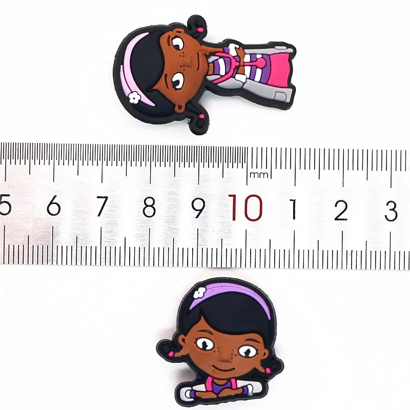7 шт. в комплекте, ПВХ, обувь, очаровательные, Мультяшные, Doc Mcstuffins, садовая обувь с пряжкой, украшение для Крока, браслет, jibz, детская вечеринка, X-mas, подарки