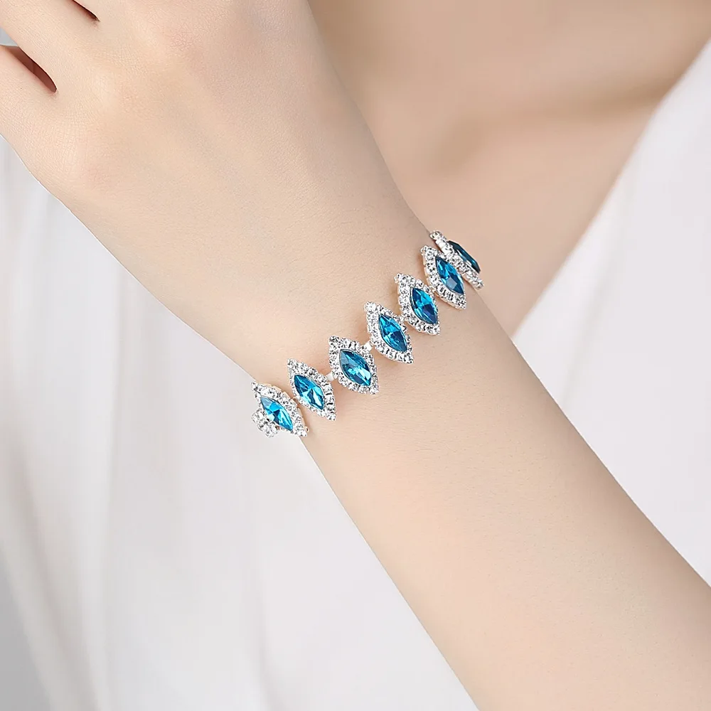 

CB26 Crystal Bracelet