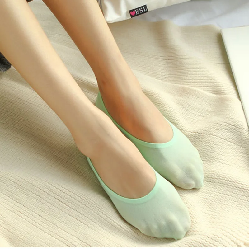 ELGIREF 1pairs Summer Women's Candy Color Boat Socks Girl's Silicone Invisible Thin Velvet Magic Silk Cute Meias Sox - купить по