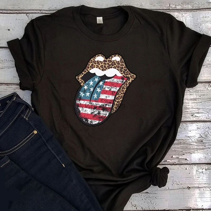 Женская футболка с надписью 4 июня Америки и американским флагом |