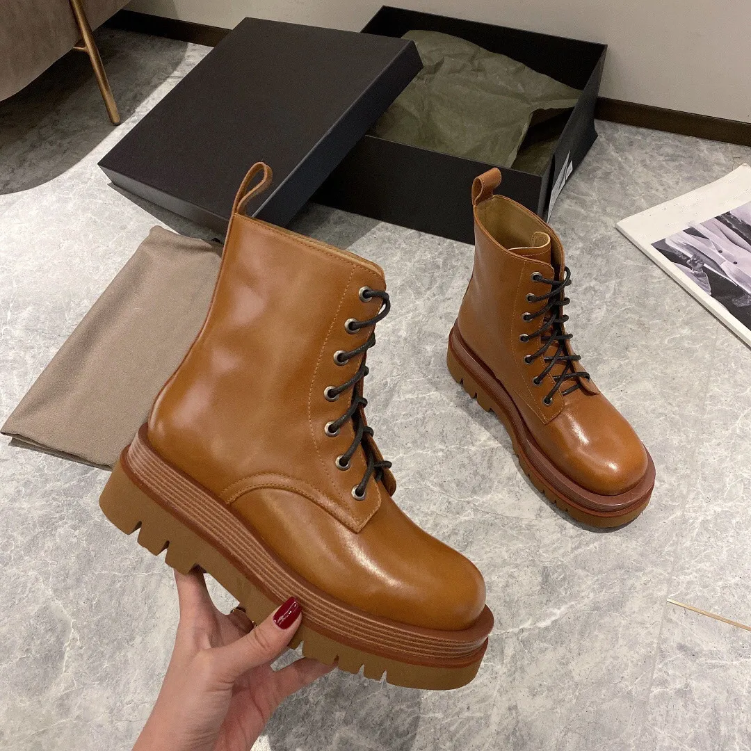 

Сапоги женские трикотажные из натуральной кожи, до середины икры