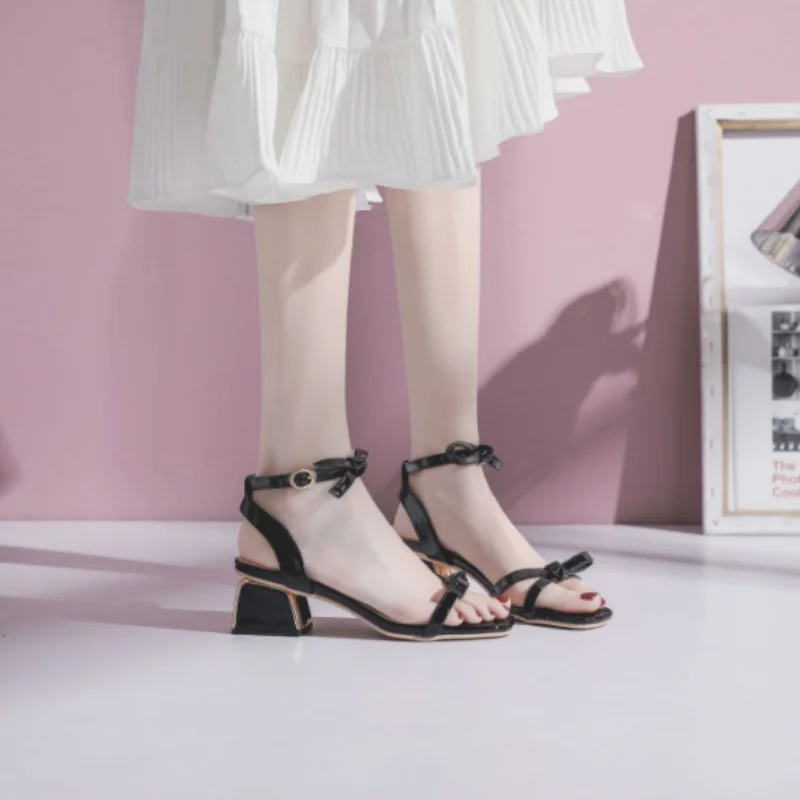 

Fashion Sandals Female 2021 New Summer Wild Fairy Style Word Buckle Square Heel Sandals Female Trend Simple High-heeled Sandals