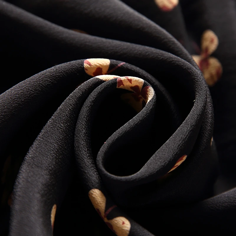 

Robe legere a motifs floraux sexy col en V imprime floral style Boho robe de plage Robe d'ete en soie veritable naturelle pour