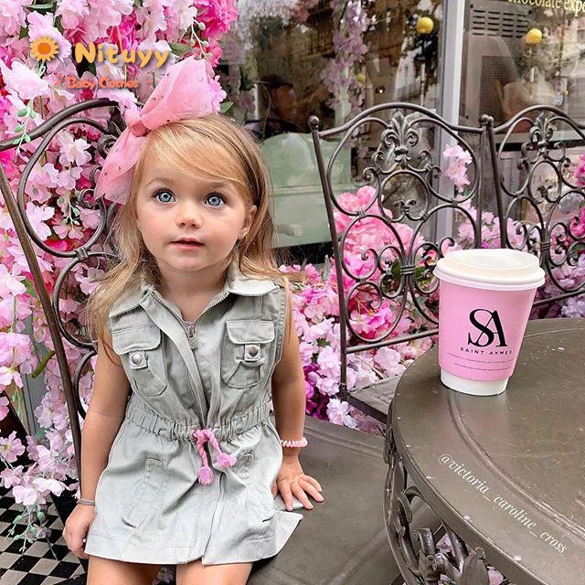 Детское однотонное платье для девочек зеленое летнее на молнии с отворотом