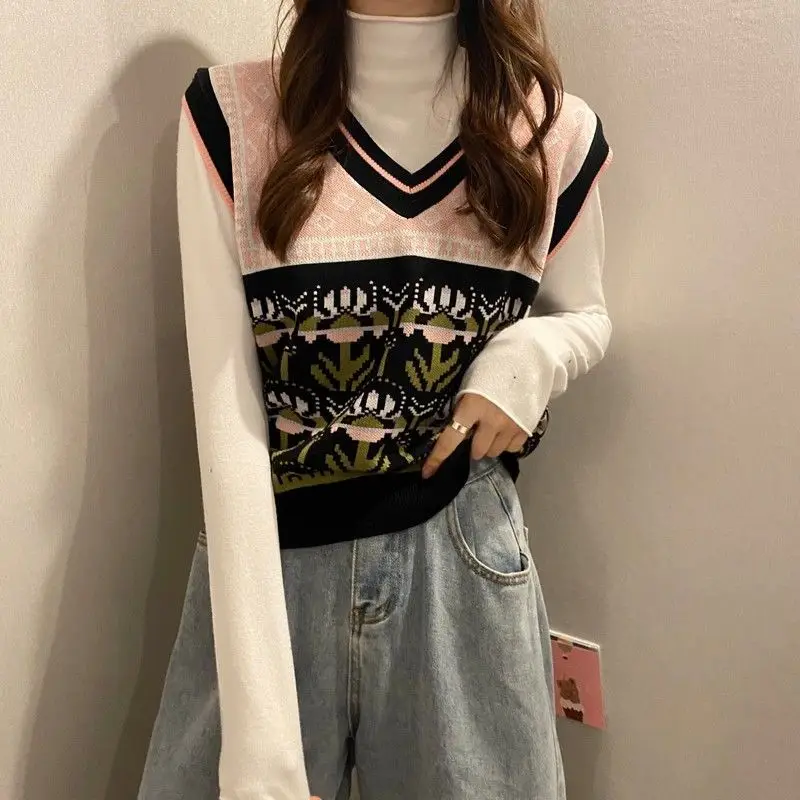 

Sweater Vest Women Vintage Print V-neck Sleeveless Pullover Sweaters Retro Knitted Jumper Korean Style Ladies Tops Mujer Y2k Top