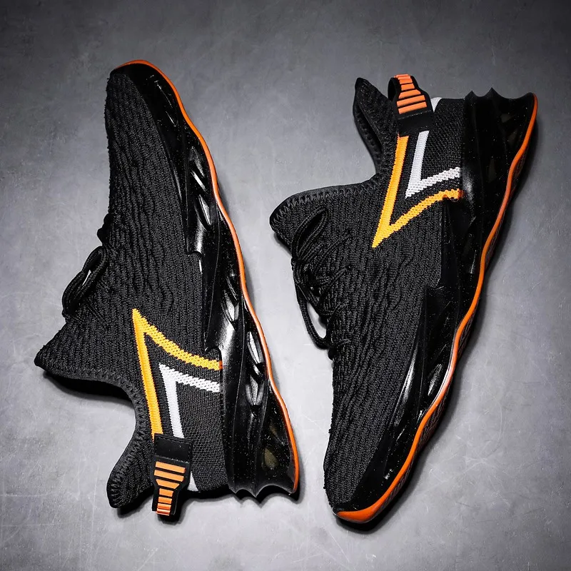 Light Summer Casual Men's Running Shoes Breathable Mesh Outside Lace Up Sneakers Men Non Slip Increase Sports Men Shoes Black