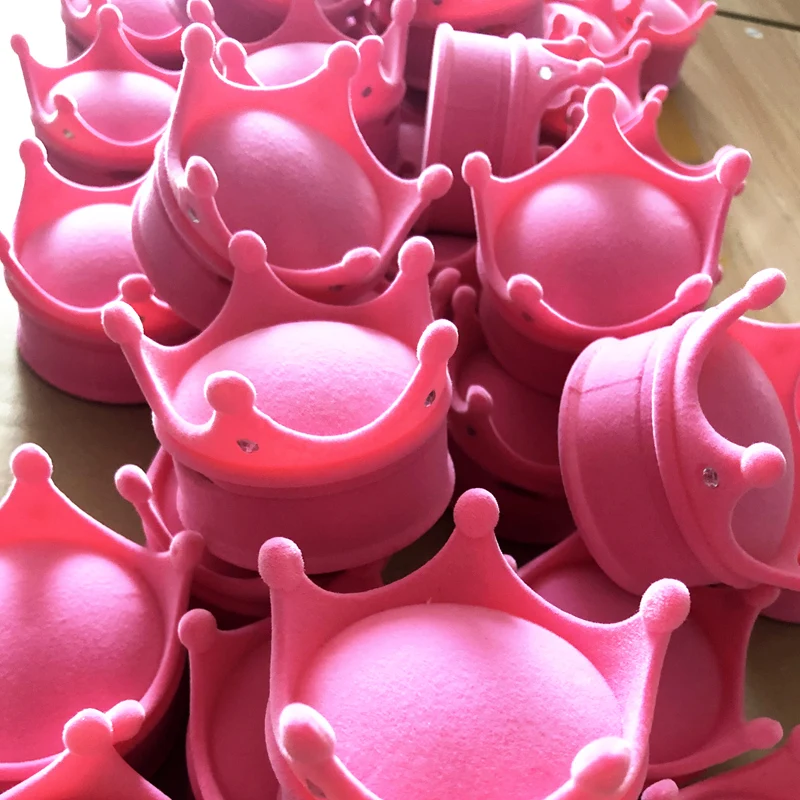 

Mikiwi Wholesale Round Baby pink False Eyelash Packaging Box Custom Logo 3d Mink eyelashes Boxes Crown Empty box