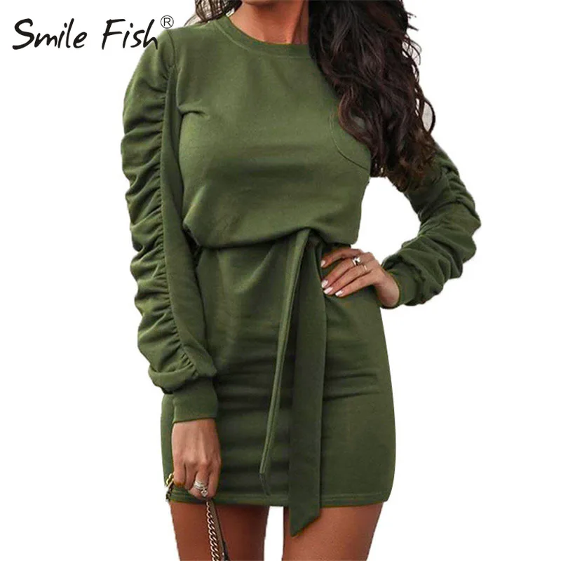 Платье женское демисезонное с круглым вырезом длинным рукавом и