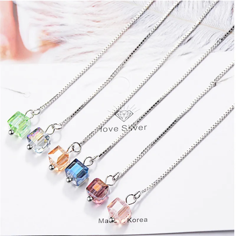 Минималистичные однотонные серьги-кубики с кристаллом из серебра 925 пробы