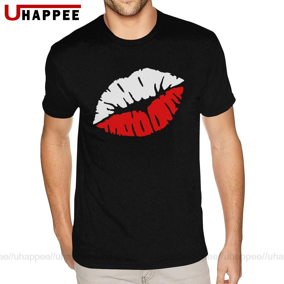 Недорогая футболка с надписью Поцелуй губ флагом Польши по индивидуальному