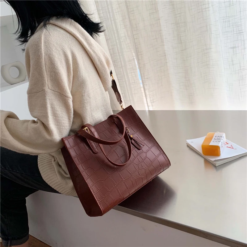 

Casual Pu Leather Women Handbags High Quality Ladies Small Shoulder Messenger Bags Designer Ladies Crossbody Bags for Women New