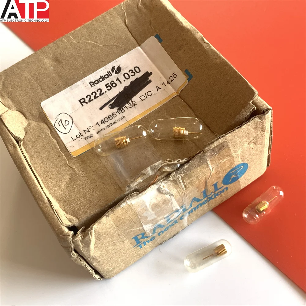 

1PCS original imported spot R222561030RF RF coaxial connector R222. 561.030 genuine welcome to order.