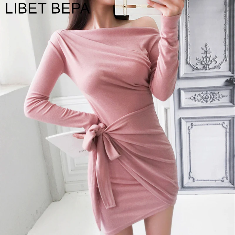 

2021 Autumn Women Dresses Sexy Asymmetriccal Lace Up Bow Fold Skinny Strapless Shoulder Package Hip High Waist Dress DR158