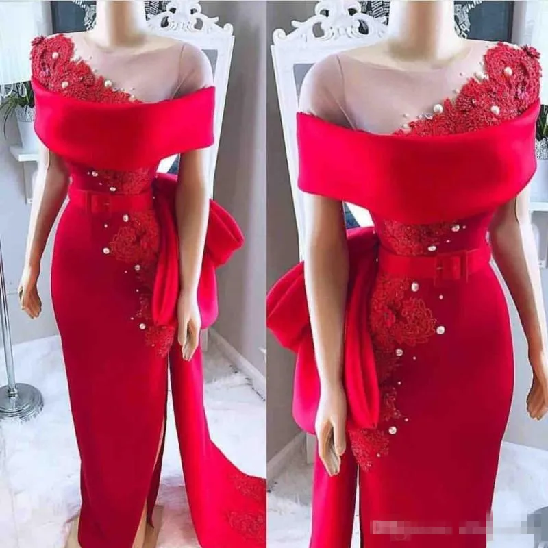 

2020 Arabic Red Evening Dresses Sheer Neck Bow Sash Lace Applique Beaded Pearls Sheath Satin Side Split African Formal Party Pro