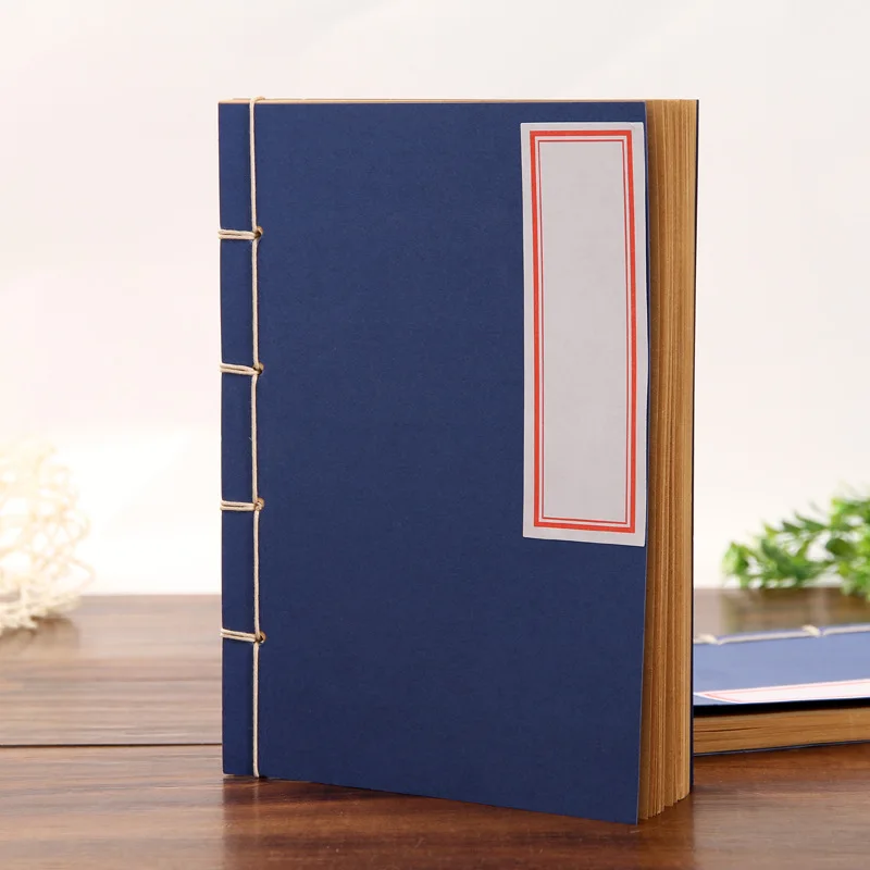 

Тетрадь в ретро-стиле для костюмов, 60 листов