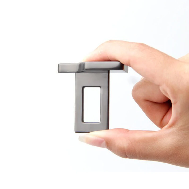 Автомобильная Защитная пряжка с зажимом для крепления на сиденье световая