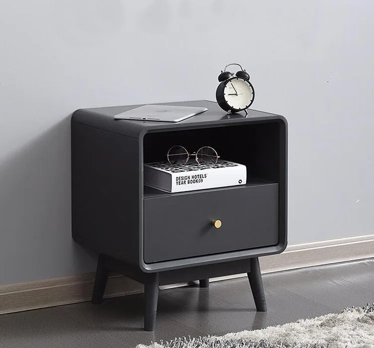 Прикроватный столик тумбочка из массива дерева в скандинавском стиле для дома