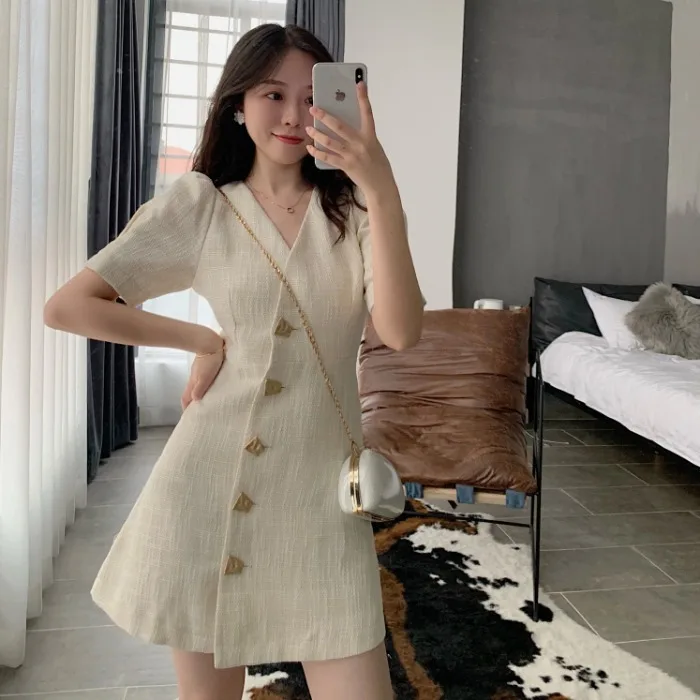 Женское короткое платье с пуговицами маленькое во французском Корейском стиле