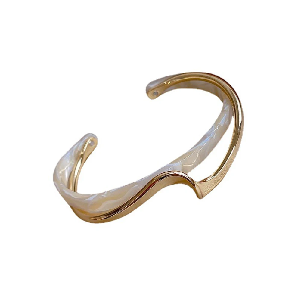 

New White Shellfish Board Metal Geometric Overlap Acrylic Open Bangle Fashion Bracelet Jewelry Bangle for Women Girls Party