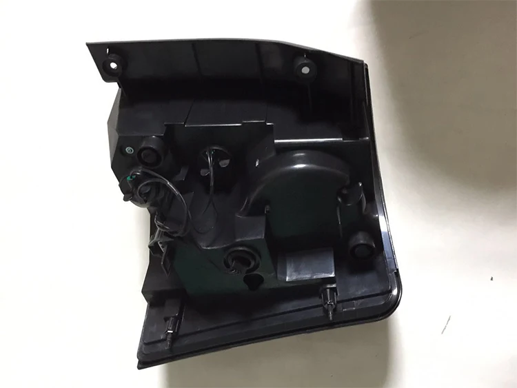 

OsMrk led brake light turn signal reverse light driving light rear lamps assembly for Range Rover Sport 2005-2013, 2pcs