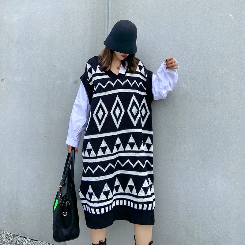 

SuperAen Diamond Print V-neck Sweater Women's Autumn/winter Plus Size Loose Splicing Shirt Full Knit Dresses