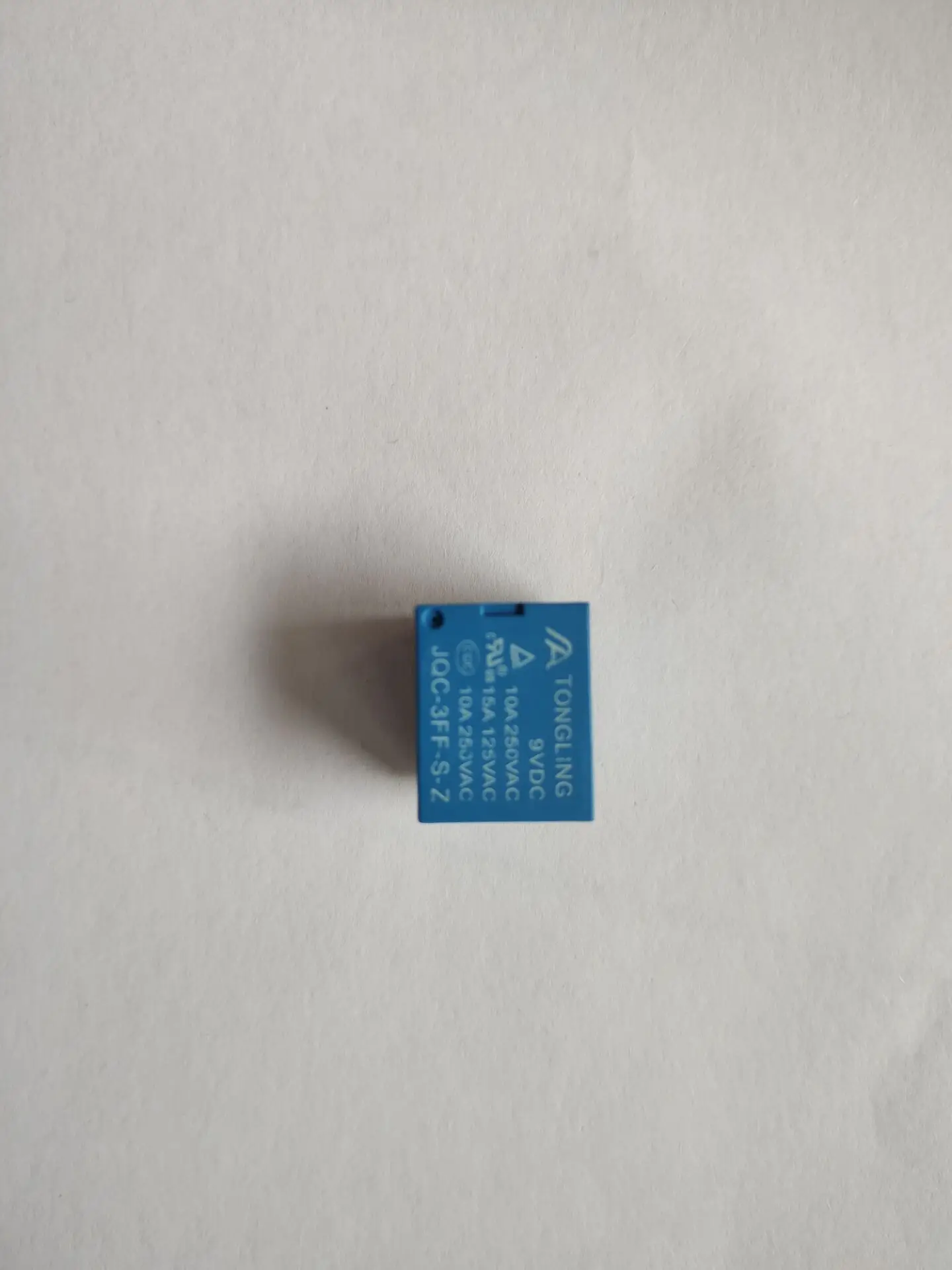 50 штук реле 9 v 10A 250VAC Φ T73 мощности новинка хорошее качество для фототехники|Пульты