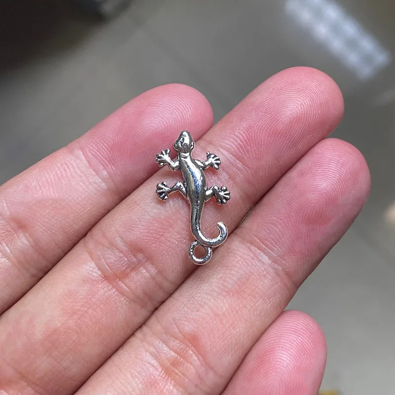

10pcs Charms Gecko Lizard 23x12mm Tibetan Silver Color Pendants Antique Jewelry Making DIY Handmade Craft