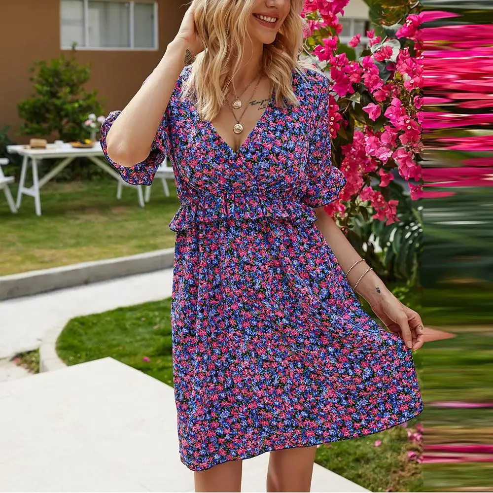 Летнее платье женское эластичное пикантное мини-платье с цветочным принтом