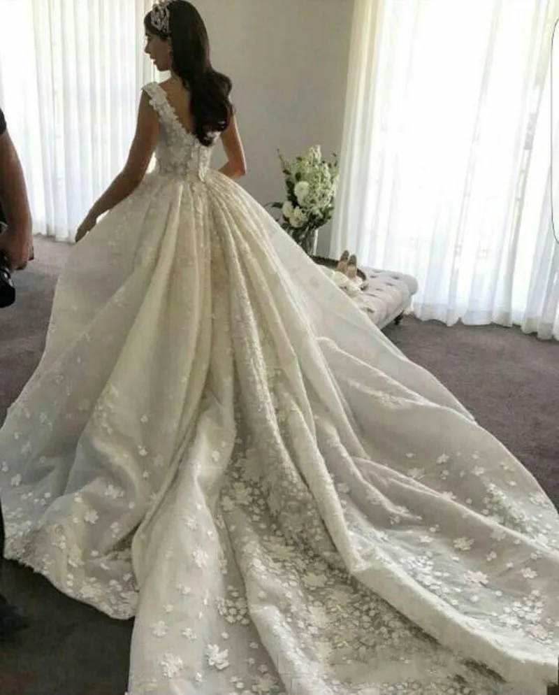 3D-Floral Appliques Ball Gown Wedding Dresses 2020 Elegant African Bridal Dress Chapel Train Wedding Gowns Vestidos de Mariee