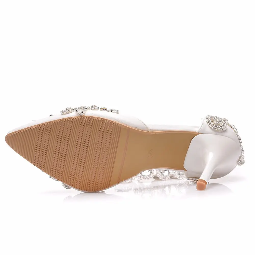 Женские свадебные босоножки украшенные стразами и на высоком каблуке вечерние