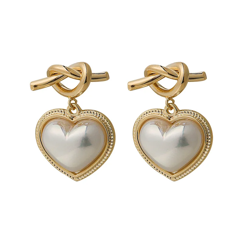 

Heart Pearl Earrings Retro Fashion Simple Personality Stud Earrings Women Jewelry Gift Accessories Wholesale 2021
