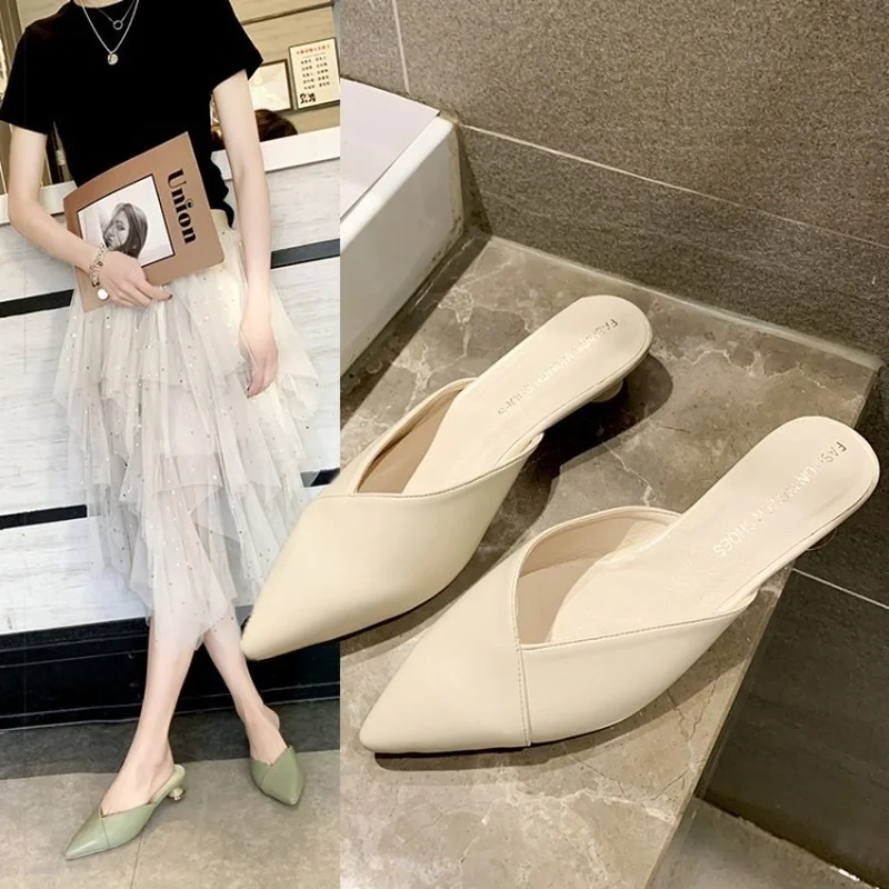 

2020 ladies summer new Baotou half slippers fashion fitting room shallow mouth pointed low heel wine glasses and sandals