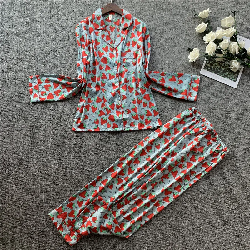 Новинка женские шелковые пижамы с длинным рукавом со снежным принтом комплект из