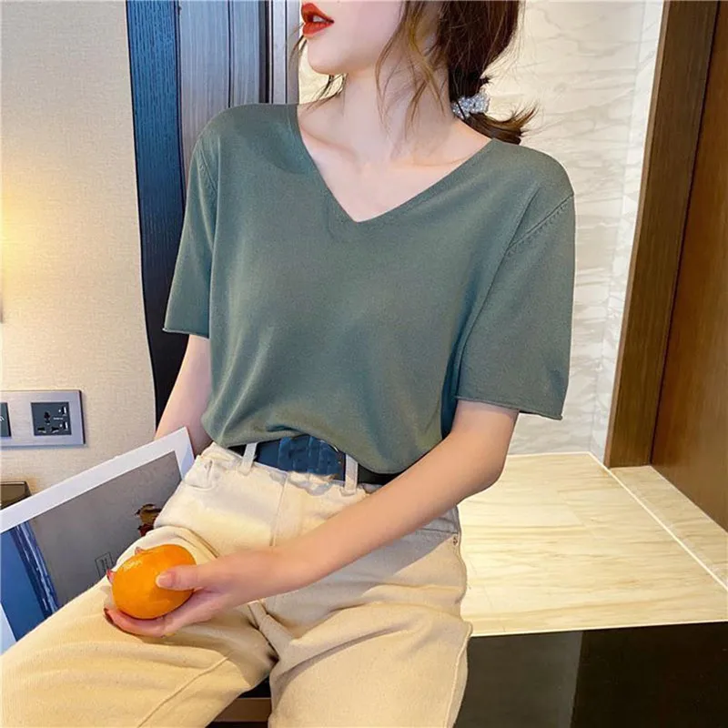 

Sprng And Spring Ice Silk Short Sleeve 2021 New Fashion Female T-Shirt Casual Bottoming Knit Loose V-Neck Top Stylish