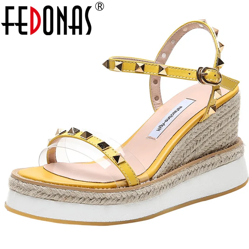 Женские туфли без застежки FEDONAS черные на высоких каблуках с открытым носком и