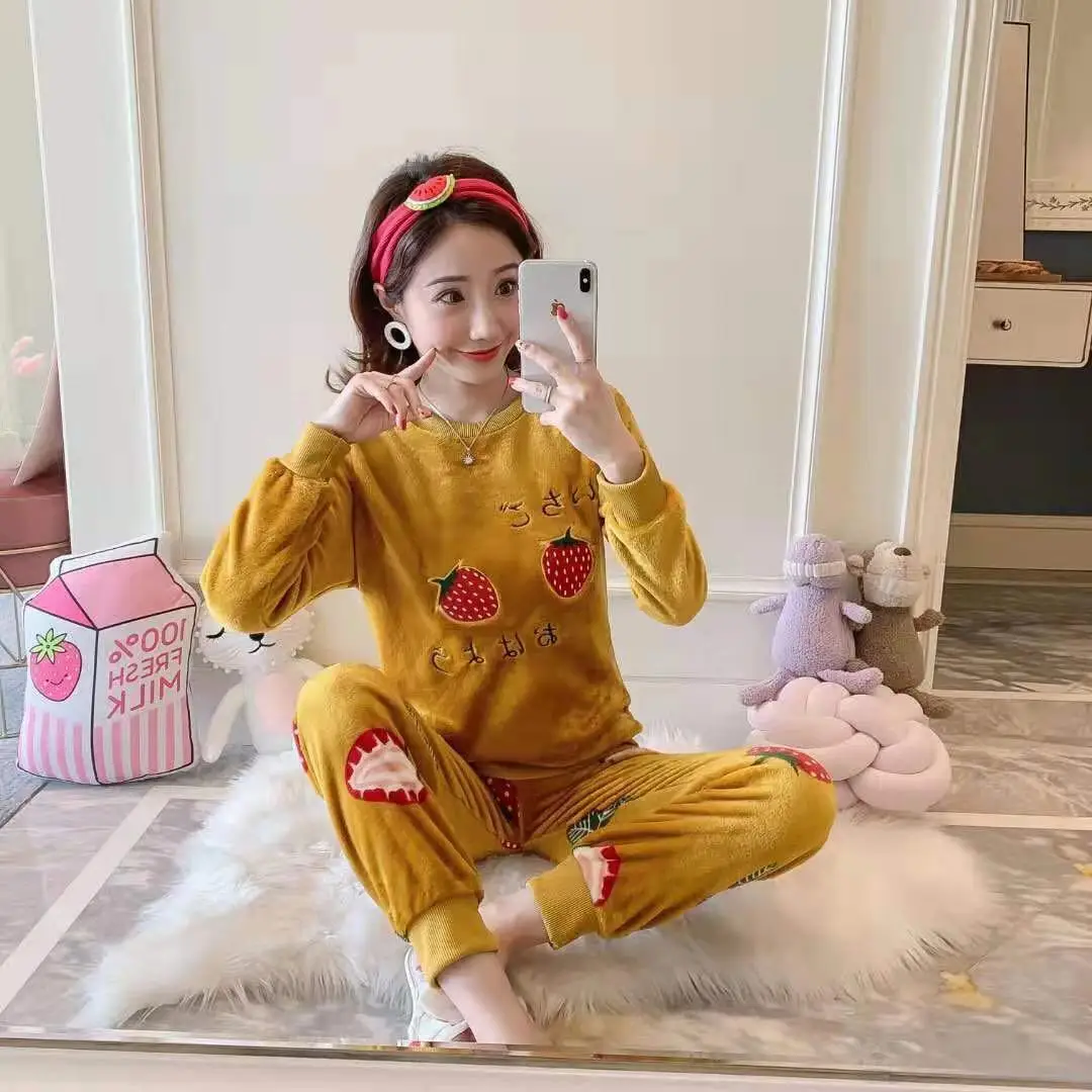 

2020 Autumn and Winter Flannel Pajamas Female Middle School Sports Thickened Cute Coral Fleece Homewear Set