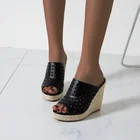 Модные женские сандалии на каблуке-танкетке женские сандалии на платформе; Пикантная женская обувь на высоком каблуке из натуральной кожи; Летние современные тапочки вечерние со сквозными отверстиями; Женская Большой Размеры 50