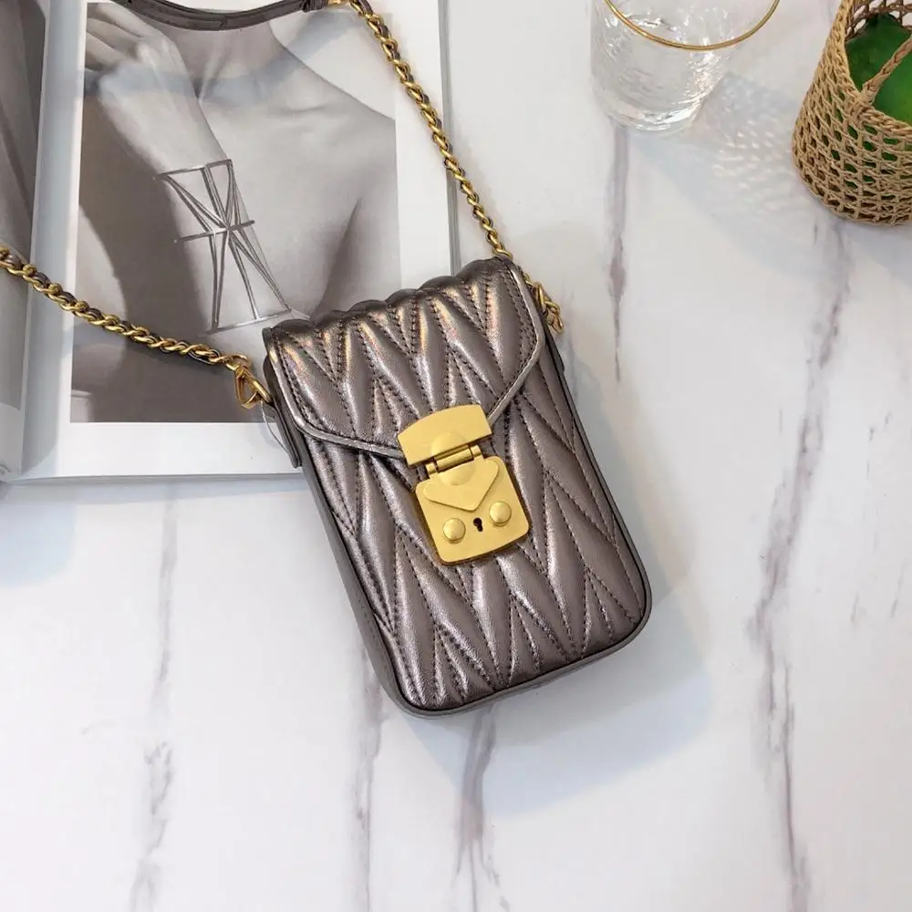 

free shipping 2020 the new style fashion nice pleated genuine leather women one shoulder bag crossbody bag 12cm 5color