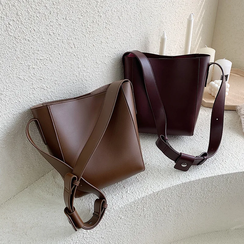 

Solid Color Shoulder Bag For Women PU Leather Crossbody Bag Lady Luxury Handbag Female Large Capacity Bucket Bag