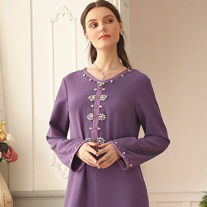 Абая для женщин мусульманское платье для женщин фиолетовый кромка ручной работы со стразами с v-образным вырезом мусульманское платье Ближ...