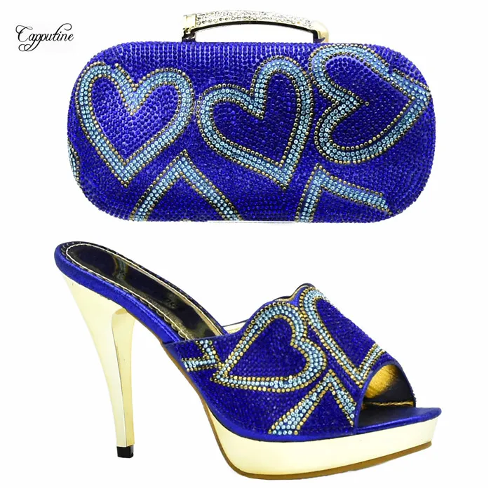 Популярные туфли-лодочки розового цвета на тонком высоком каблуке с вечерней