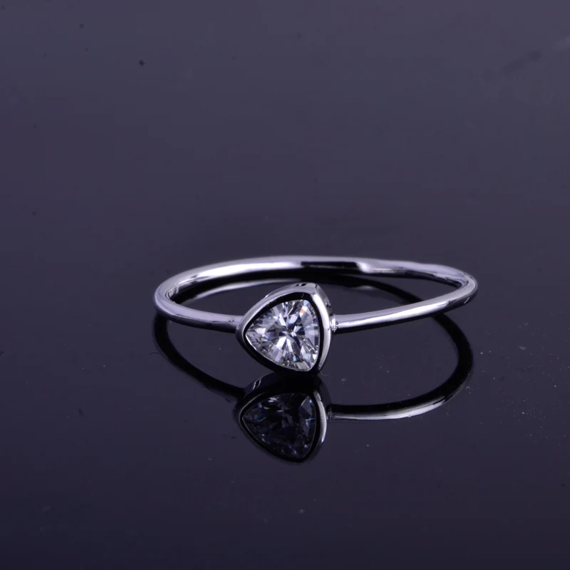 Женское кольцо из серебра с муассанитом 0 5 карат 10 к|Кольца| |