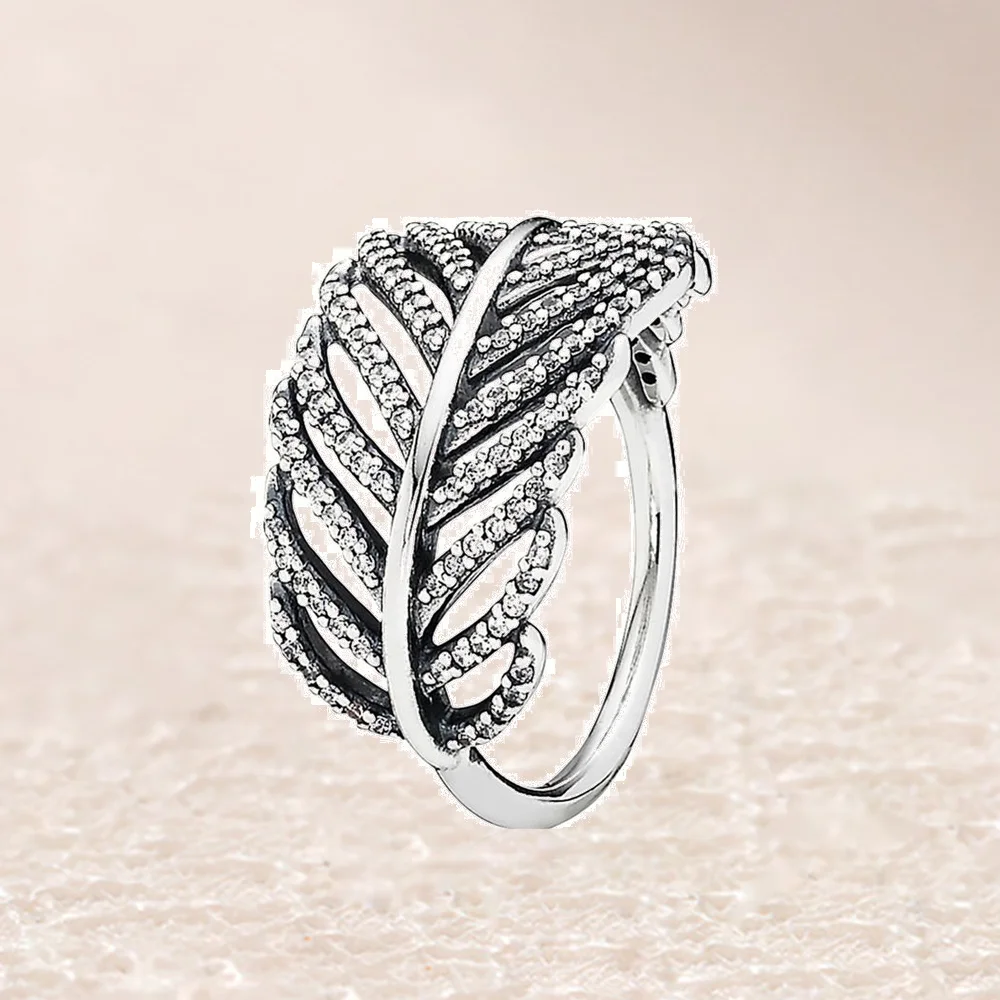 

190886CZ LIGHT AS A FEATHER RING, CLEAR CZ
