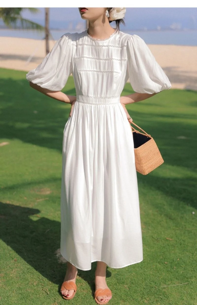 

White Lantern Sleeve Dress and women's round neck, fashion French clothing, new 2021 series