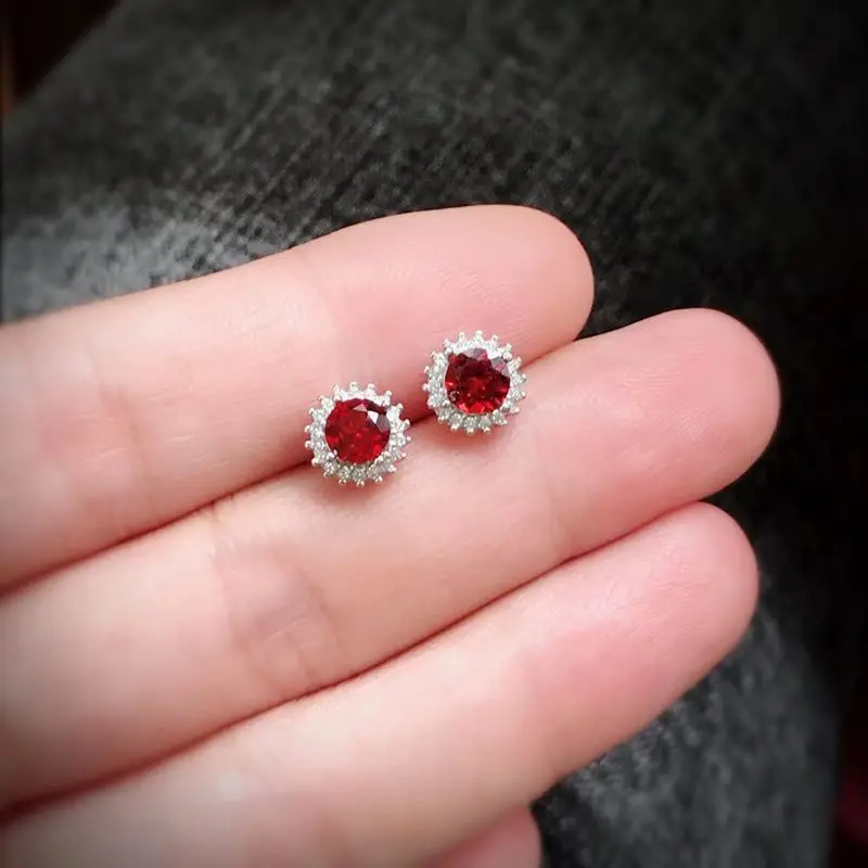 Серьги из серебра 925 пробы с натуральным красным гранатом|Серьги-гвоздики| |