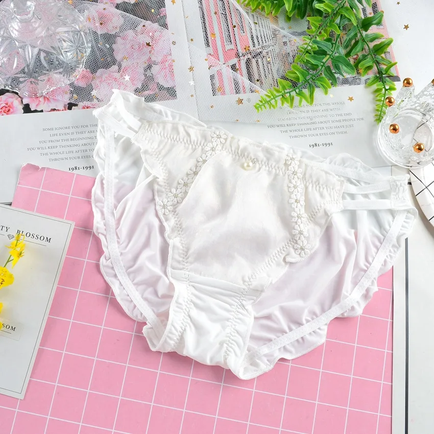 

Leechee Japanese Covering Milk Silk Stitching Chiffon Women's Briefs Daisy Applique Beading Cute Ruffled Sexy Female's Panties