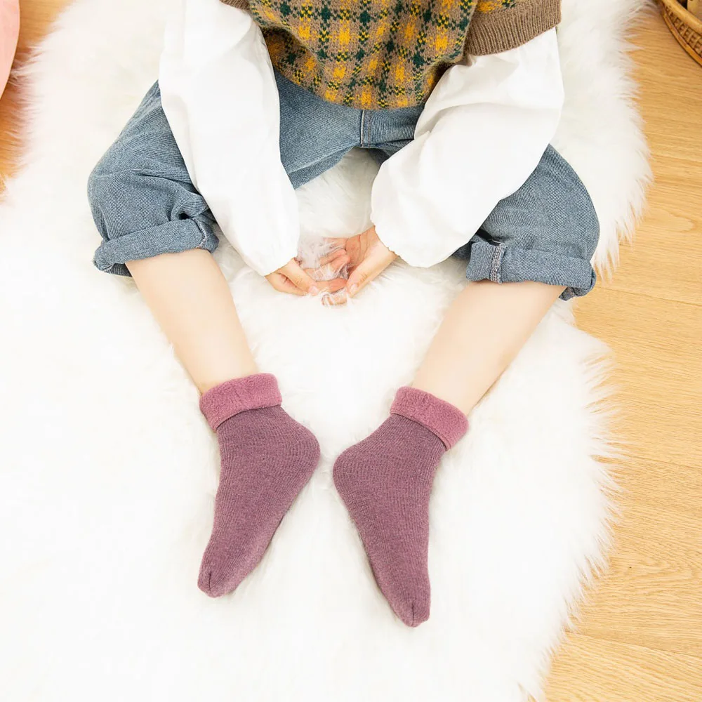 

2020 Hot Kids socks winter Models Plus Velvet Padded Floor Socks Striped Solid Color Warm Middle Tube Snow Plush Socks